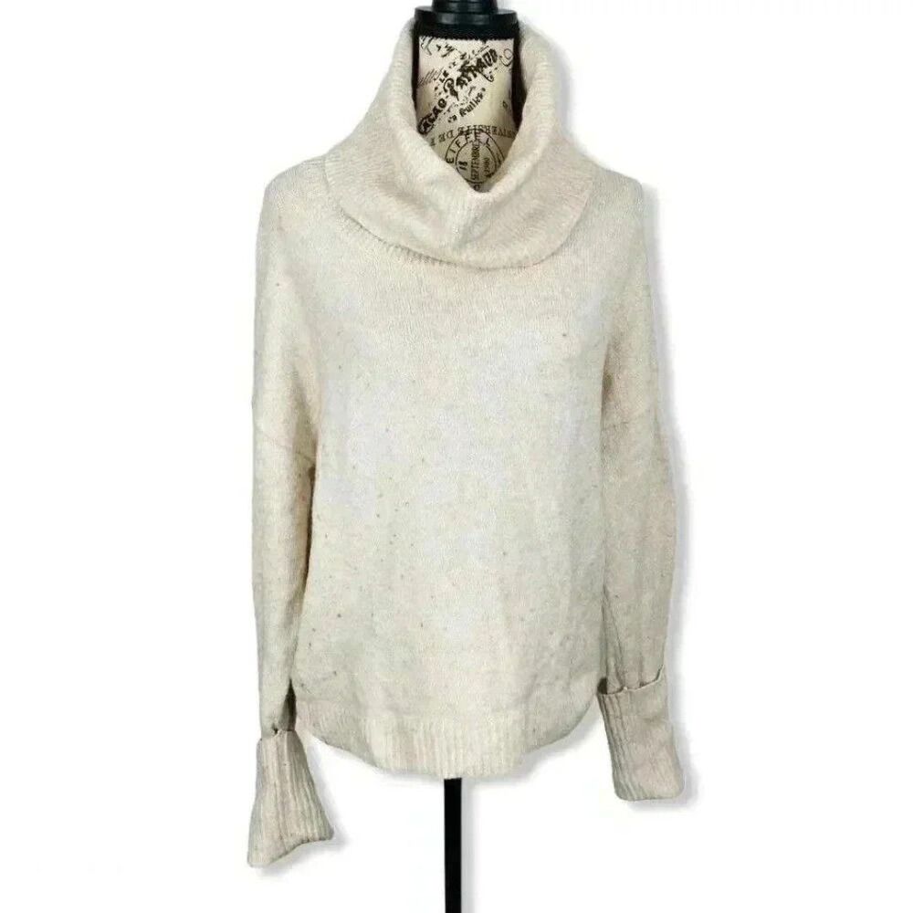 Chelsea 28- tan turtleneck sweater- S